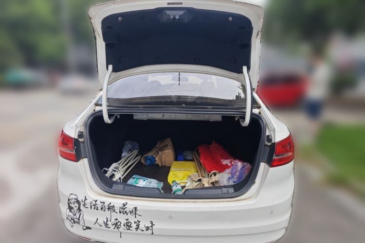 Used Ford Escort 2017 Happiness Edition 1.5L Automatic Fashion Version Trunk