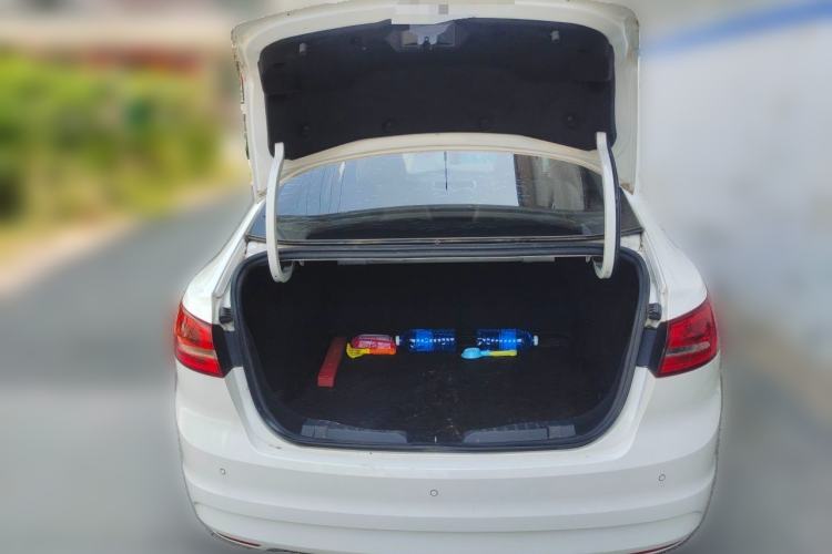 Used Ford Escort 2017 Happiness Edition 1.5L Automatic Fashion Version Trunk