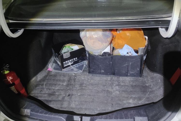Used Ford Escort 2017 Happiness Edition 1.5L Automatic Fashion Version Trunk