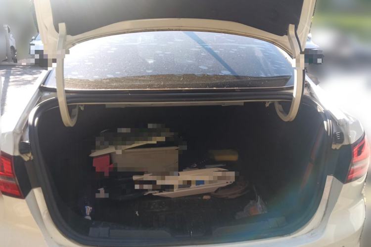 Used Ford Escort 2017 Happiness Edition 1.5L Automatic Fashion Version Trunk