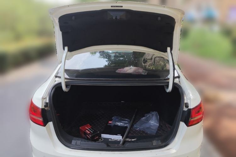 Used Ford Escort 2017 Revised Version 1.5L Manual Comfort Edition Trunk