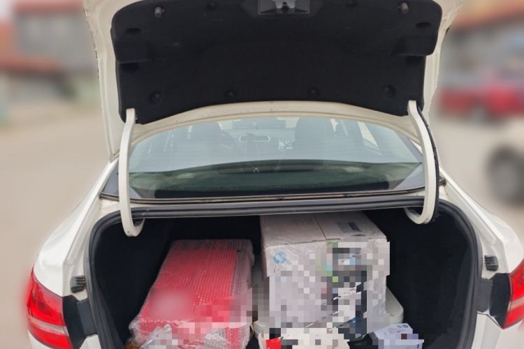 Used Ford Escort 2017 Happiness Edition 1.5L Automatic Fashion Version Trunk