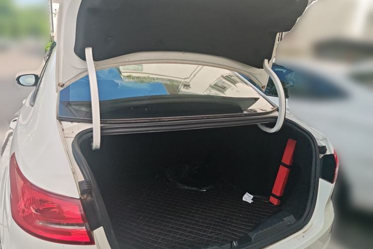 Used Ford Escort 2017 Happiness Edition 1.5L Automatic Fashion Version Trunk