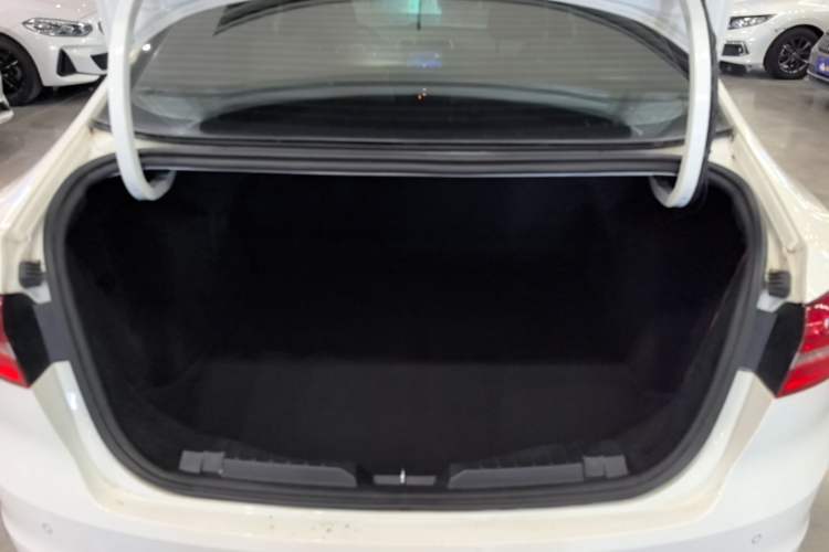 Used Ford Escort 2017 Revised Version 1.5L Automatic Comfort Edition Trunk