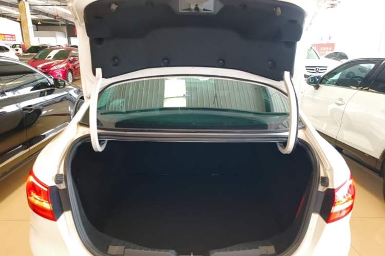 Used Ford Escort 2017 Revised Version 1.5L Automatic Comfort Edition Trunk