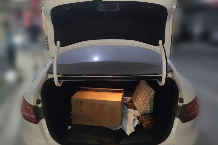 Used Ford Escort 2017 Happiness Edition 1.5L Automatic Fashion Version Trunk