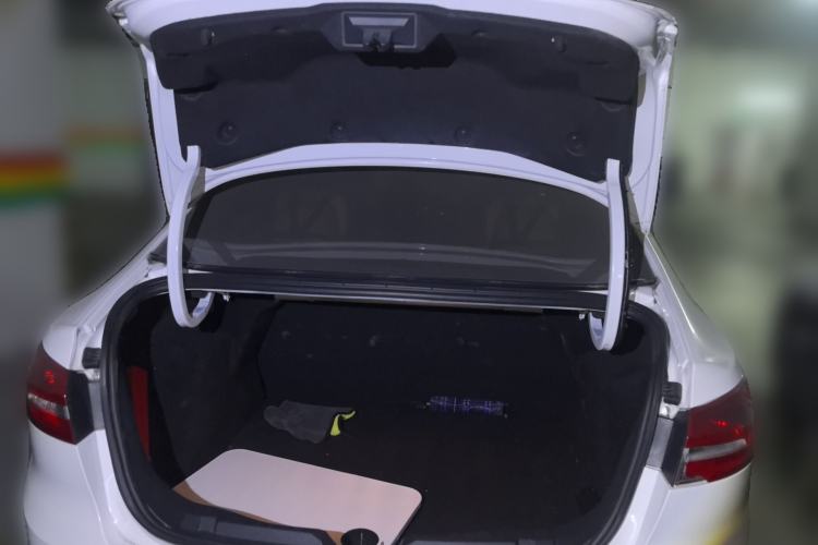 Used Ford Escort 2017 Happiness Edition 1.5L Automatic Fashion Version Trunk