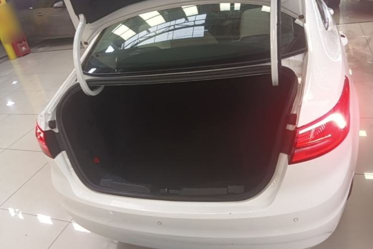 Used Ford Escort 2017 Revised Version 1.5L Automatic Comfort Edition Trunk
