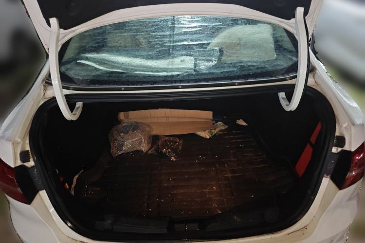Used Ford Escort 2017 Happiness Edition 1.5L Automatic Fashion Version Trunk