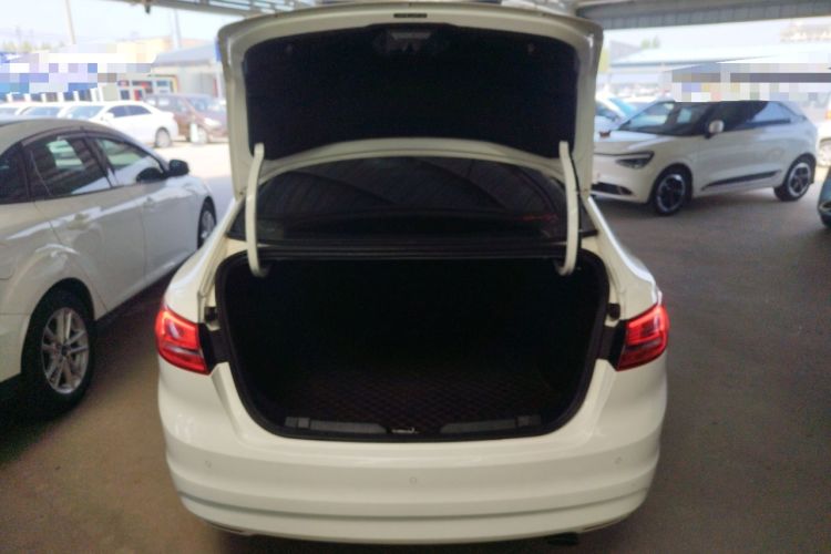 Used Ford Escort 2017 Revised Version 1.5L Manual Comfort Edition Trunk