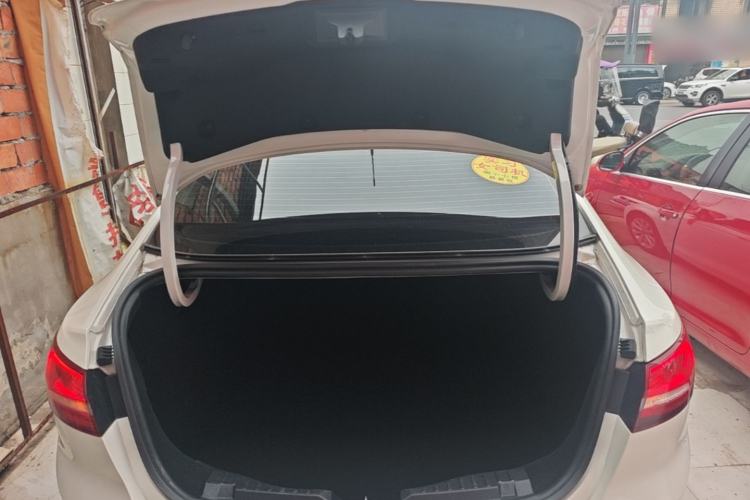 Used Ford Escort 2017 Happiness Edition 1.5L Automatic Fashion Version Trunk