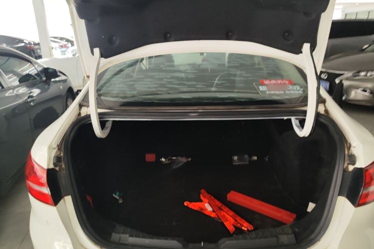 Used Ford Escort 2017 Happiness Edition 1.5L Automatic Fashion Version Trunk
