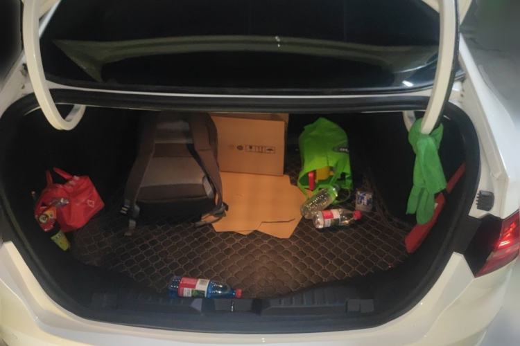Used Ford Escort 2017 Happiness Edition 1.5L Automatic Fashion Version Trunk