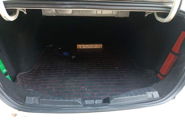 Used Ford Escort 2017 Happiness Edition 1.5L Automatic Fashion Version Trunk