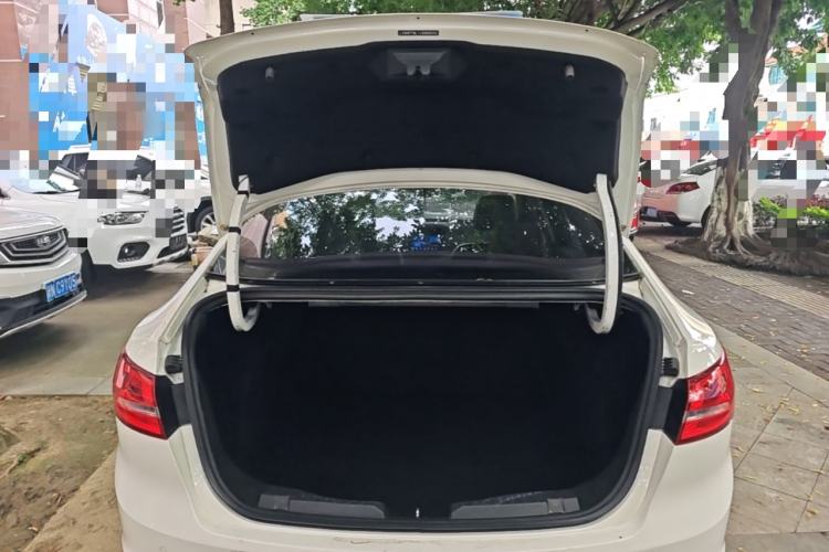 Used Ford Escort 2017 Revised Version 1.5L Manual Comfort Edition Trunk