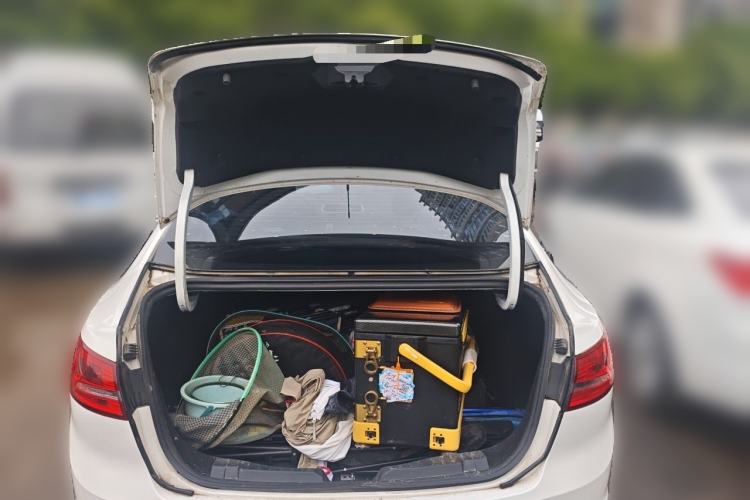 Used Ford Escort 2017 Happiness Edition 1.5L Automatic Fashion Version Trunk