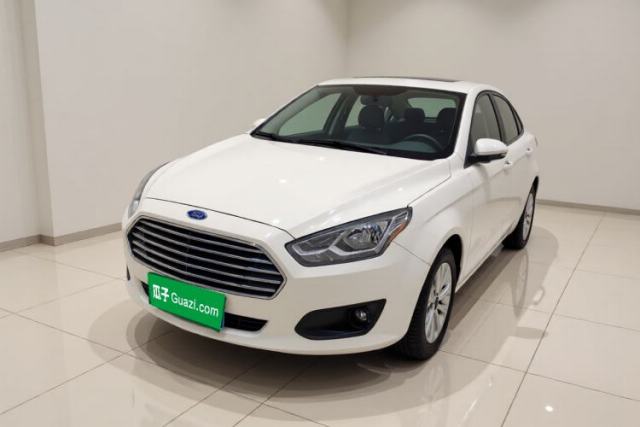 Używany Ford Escort 2017 Happiness Edition 1.5L Automatic Fashion Version
