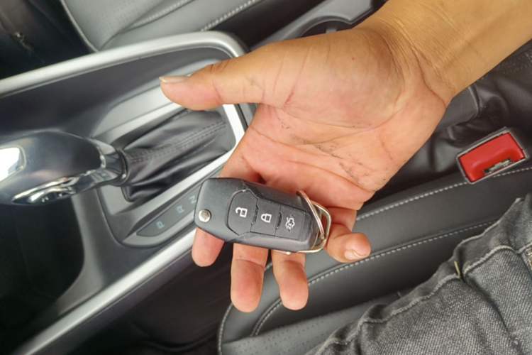 Used Ford Escort 2017 Happiness Edition 1.5L Automatic Fashion Version Vehicle Key