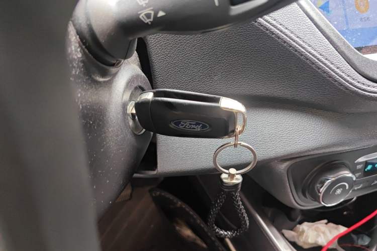 Used Ford Escort 2017 Happiness Edition 1.5L Automatic Fashion Version Vehicle Key