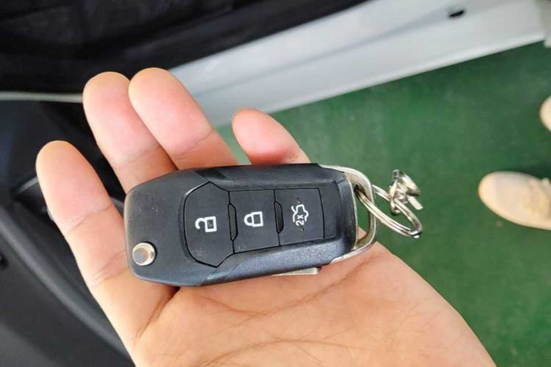 Used Ford Escort 2017 Happiness Edition 1.5L Automatic Fashion Version Vehicle Key