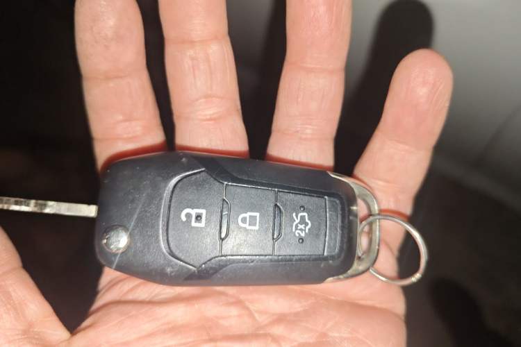 Used Ford Escort 2017 Happy Edition 1.5L Manual Fashion Model Vehicle Key