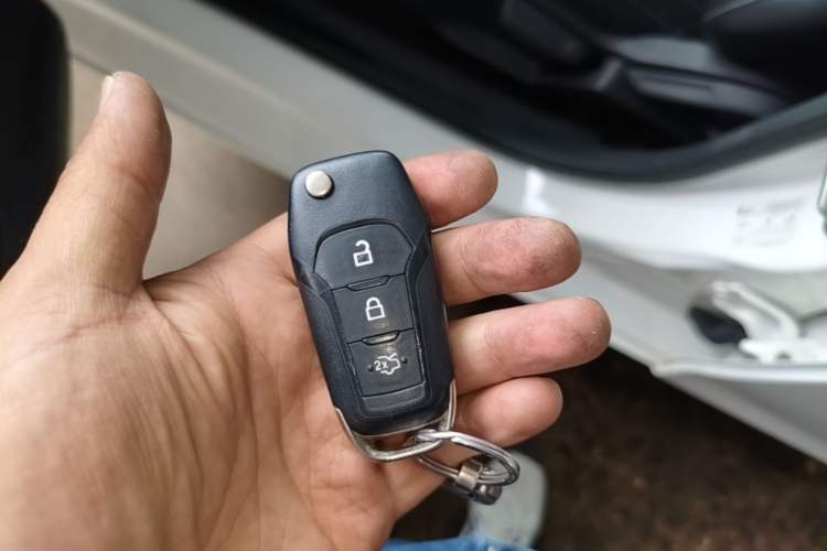 Used Ford Escort 2017 Happy Edition 1.5L Manual Fashion Model Vehicle Key