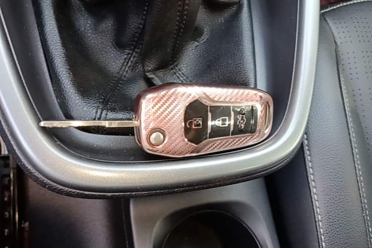Used Ford Escort 2017 Happy Edition 1.5L Manual Fashion Model Vehicle Key