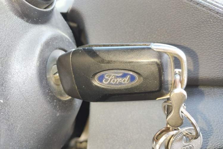 Used Ford Escort 2017 Happy Edition 1.5L Manual Fashion Model Vehicle Key