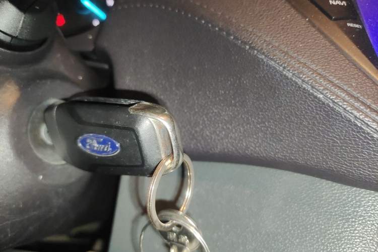 Used Ford Escort 2017 Happiness Edition 1.5L Automatic Fashion Version Vehicle Key