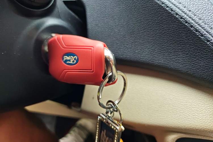 Used Ford Escort 2017 Happiness Edition 1.5L Automatic Fashion Version Vehicle Key