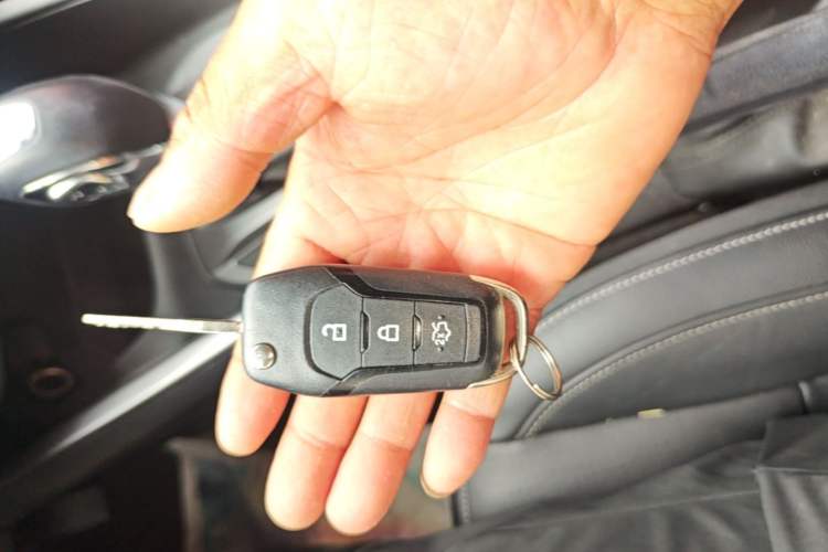 Used Ford Escort 2017 Happiness Edition 1.5L Automatic Fashion Version Vehicle Key