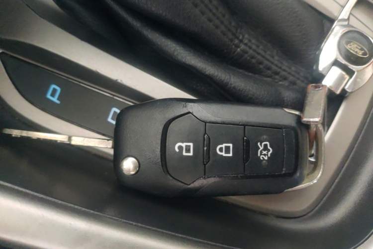 Used Ford Escort 2017 Revised Version 1.5L Automatic Comfort Edition Vehicle Key