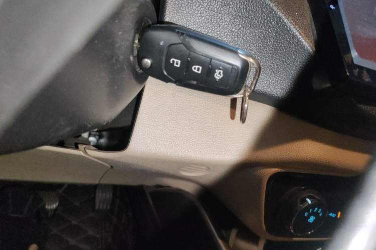 Used Ford Escort 2017 Revised Version 1.5L Automatic Comfort Edition Vehicle Key