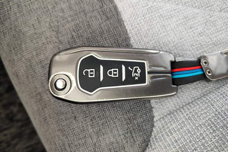 Used Ford Escort 2017 Happy Edition 1.5L Manual Fashion Model Vehicle Key