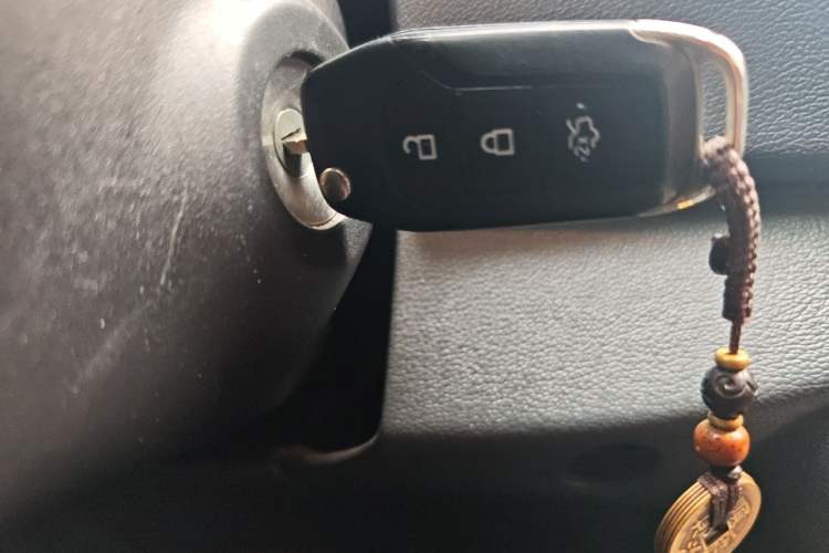 Used Ford Escort 2017 Happiness Edition 1.5L Automatic Fashion Version Vehicle Key