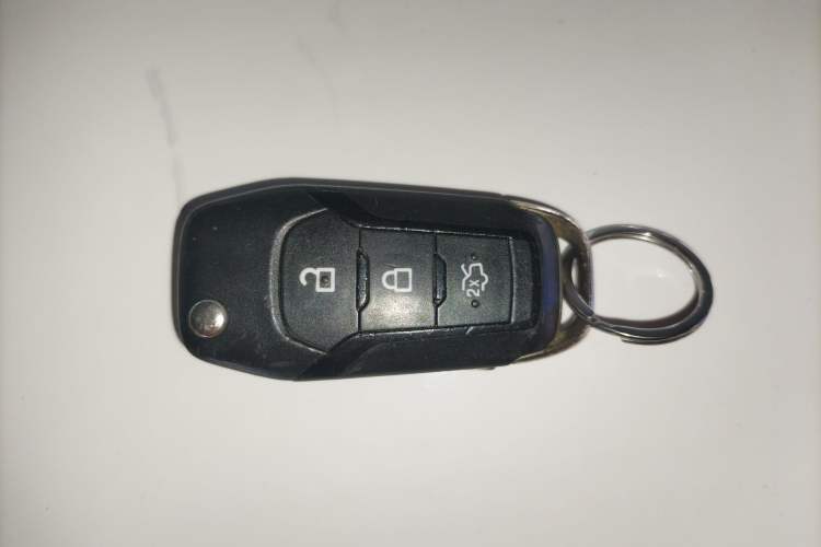 Used Ford Escort 2017 Happiness Edition 1.5L Automatic Fashion Version Vehicle Key