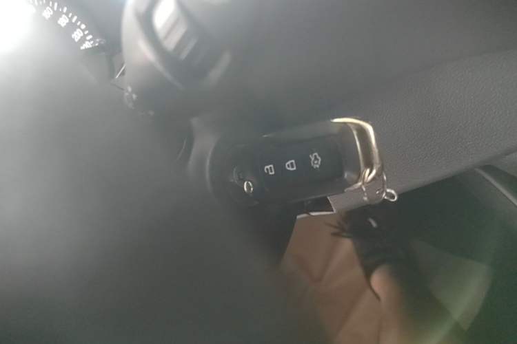 Used Ford Escort 2017 Happiness Edition 1.5L Automatic Fashion Version Vehicle Key