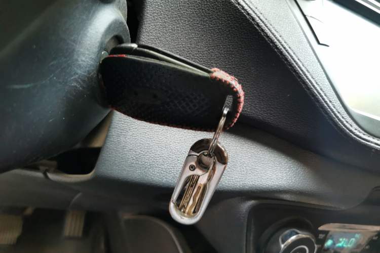 Used Ford Escort 2017 Happiness Edition 1.5L Automatic Fashion Version Vehicle Key