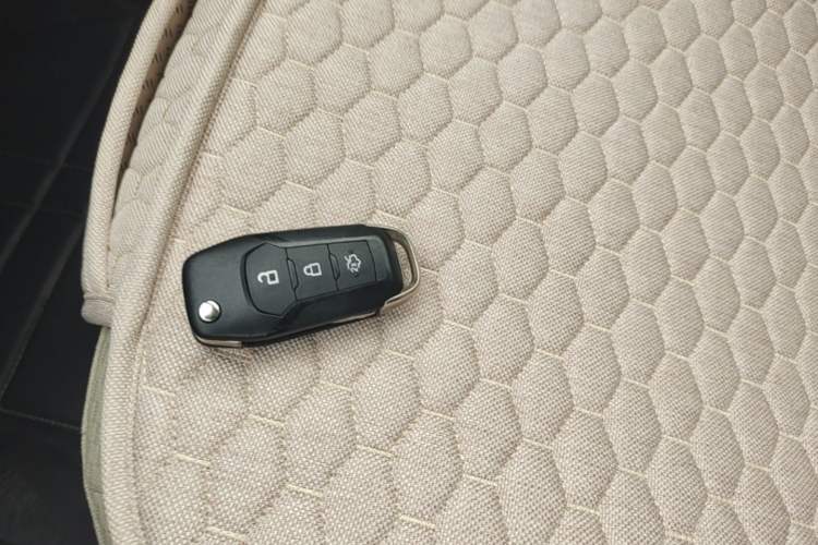 Used Ford Escort 2017 Revised Version 1.5L Automatic Comfort Edition Vehicle Key