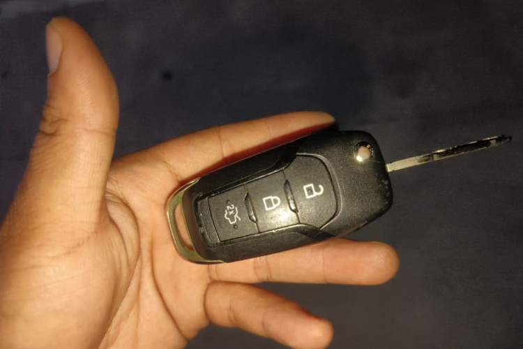 Used Ford Escort 2017 Happiness Edition 1.5L Automatic Fashion Version Vehicle Key