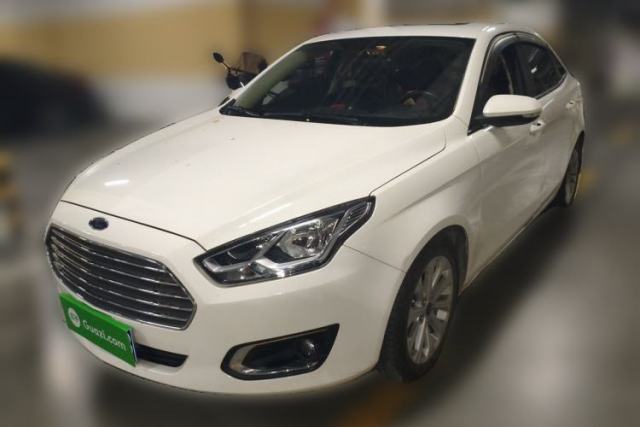 Ojetý Ford Escort 2017 Happiness Edition 1.5L Automatic Fashion Version