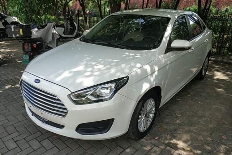 Ford Escort 2017 Revised Version 1.5L Automatic Comfort Edition usata Guazi used car, China used car export, Used car for sale, Used  cars, Cheapest cars for sale