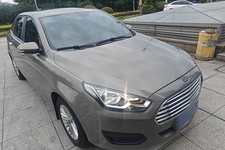 Used Ford Escort 2017 Revised Version 1.5L Automatic Comfort Edition Front Right 45 Deg