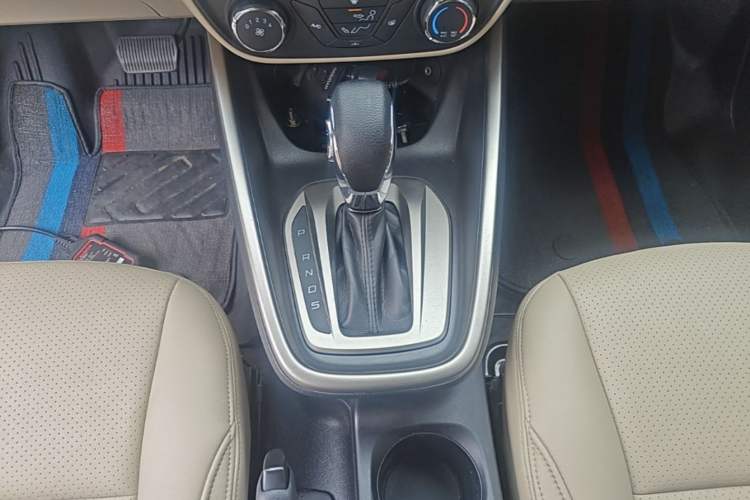 Used Ford Escort 2017 Revised Version 1.5L Automatic Comfort Edition Gear Lever