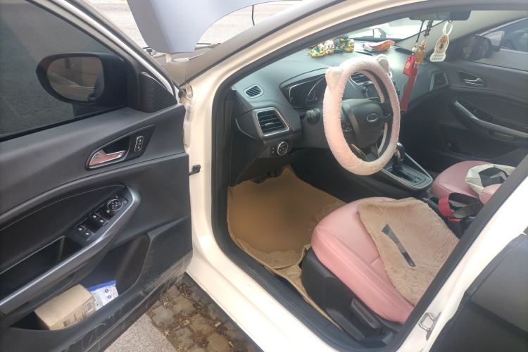 Used Ford Escort 2019 Revised Version 1.5L Automatic Enjoyment Type China VI Standard Driver Seat