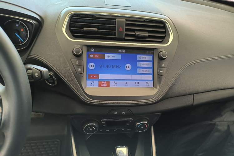 Used Ford Escort 2019 Revised Version 1.5L Automatic Enjoyment Type China VI Standard Audio And AC Panel