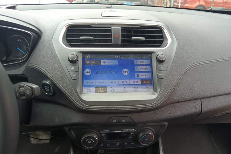Used Ford Escort 2019 Revised Version 1.5L Automatic Enjoyment Type China VI Standard Audio And AC Panel