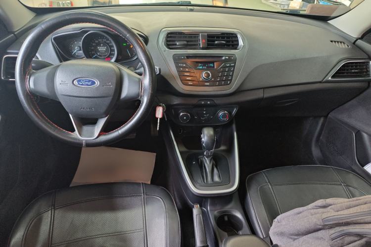 Used Ford Escort 2019 Revised 1.5L Automatic ZhiXiang Version (Tire Pressure Monitoring) China VI Standard Center Console