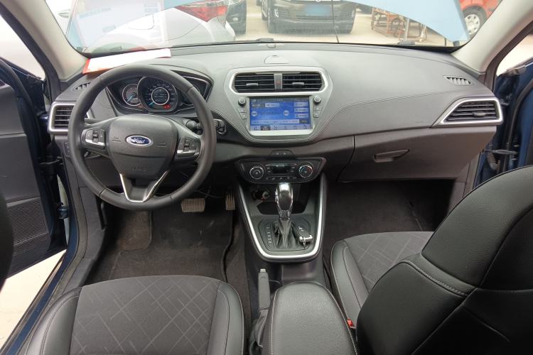 Used Ford Escort 2019 Revised Version 1.5L Automatic Enjoyment Type China VI Standard Center Console