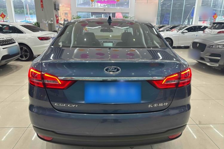 Used Ford Escort 2019 1.5L Automatic ZhiXiang Model Exterior 5